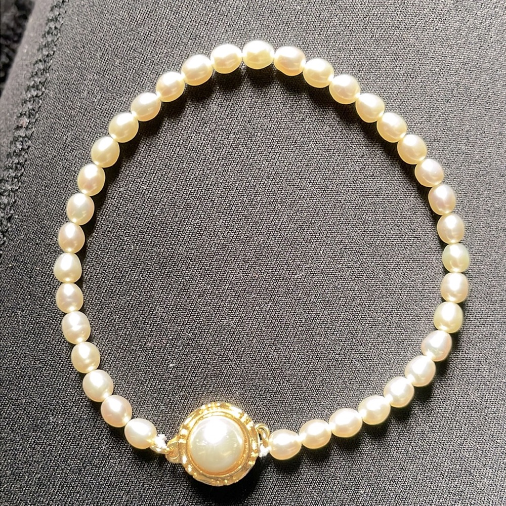 Vintage freshwater pearls bracelet 18k GP clasp